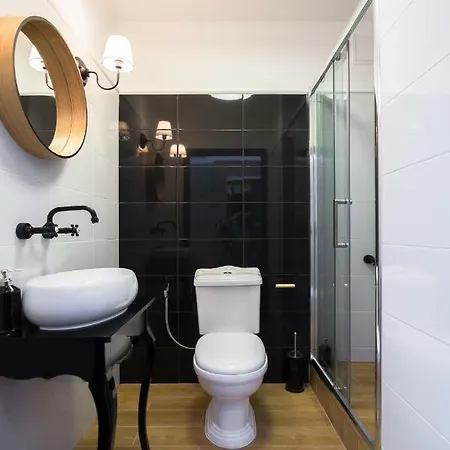Basilica Mariacka Apartment *